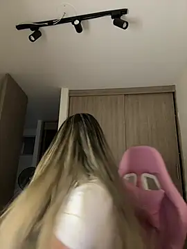 lunablossom_ live sex cam