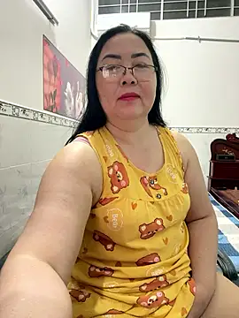 Alinat_'s cam snapshot