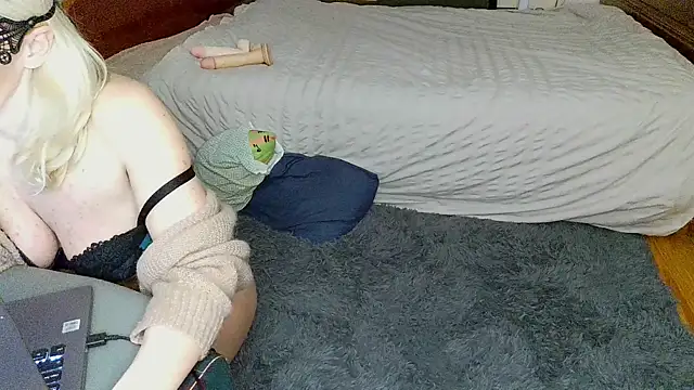 HoneyLuna7's cam snapshot