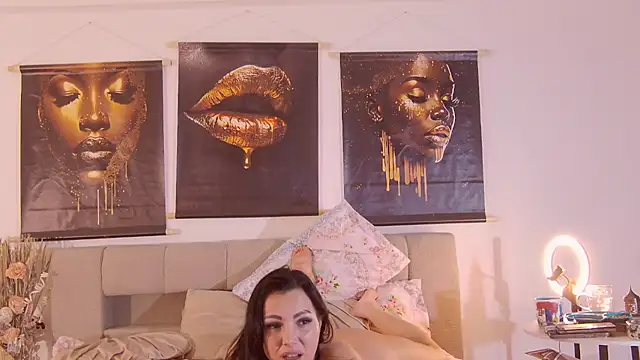 ReiyaRey's cam snapshot