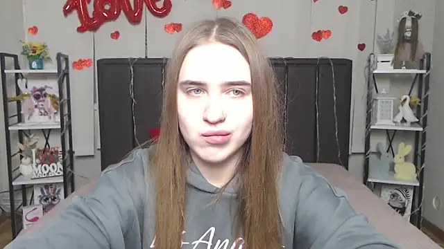 LauraHlot's cam snapshot