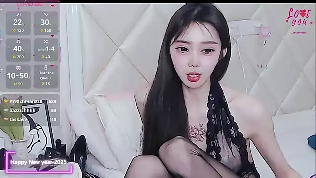 YAOYAO-2025 live sex cam