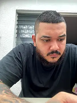 El_Titan1998's cam snapshot