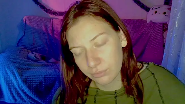 Lily_Ember's cam snapshot