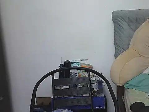 AlphaLatinoBear's cam snapshot