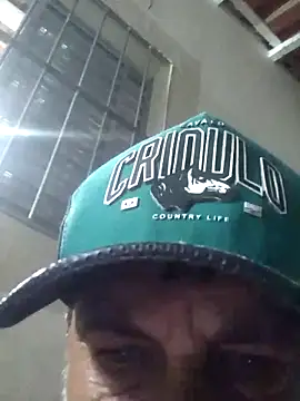 Peludo173317's cam snapshot