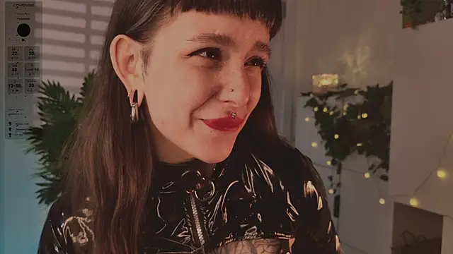 MichaellaMoon's cam snapshot