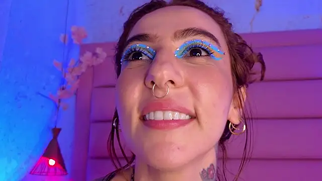 Evangelyne_1's cam snapshot