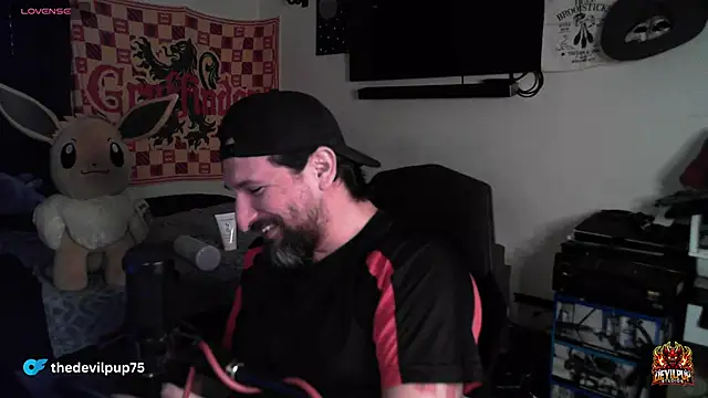 DevilPup75_'s cam snapshot