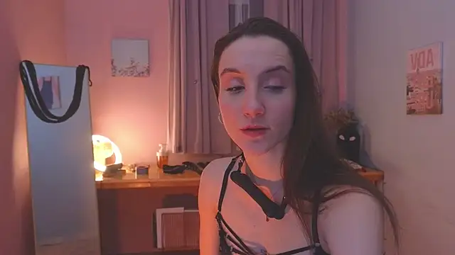laracroftmansion live sex cam