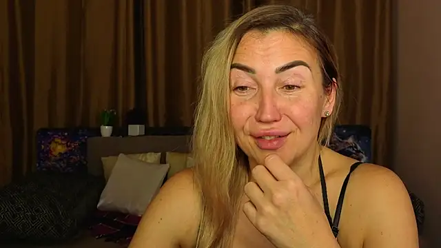 Kiss_julli88I's cam snapshot