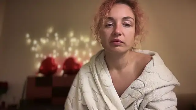 Reddgiirl's cam snapshot