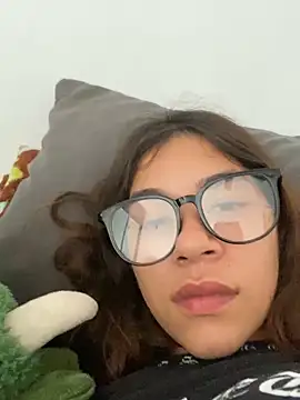 Roci_'s cam snapshot