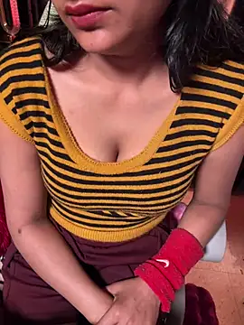 Lucky_Flora's cam snapshot