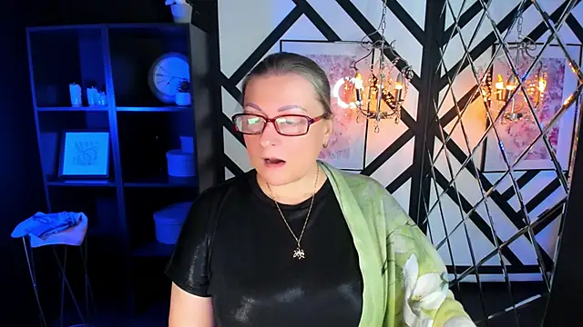 AlexandraKind's cam snapshot