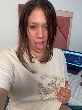 emma_hot2006's cam snapshot