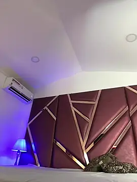 DanielaMedinaa live sex cam