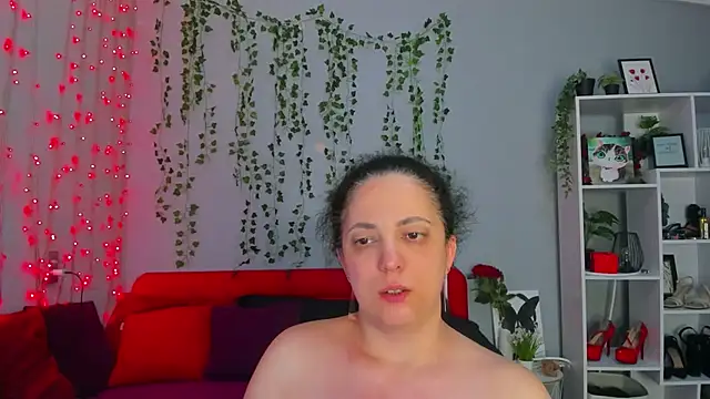 DarlingMilf live sex cam