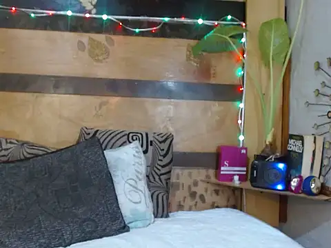 Juicy_Candy-Reloaded's cam snapshot