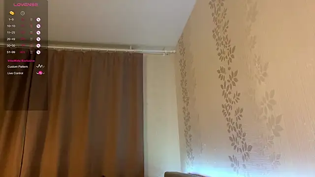 BlondeBun's cam snapshot