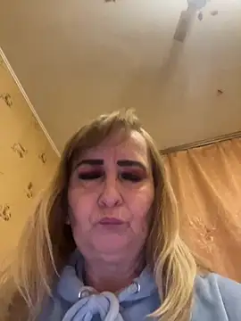 Irina2909@xh live sex cam