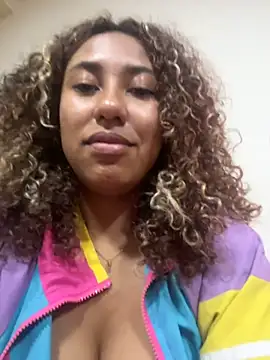 lauraltt live sex cam