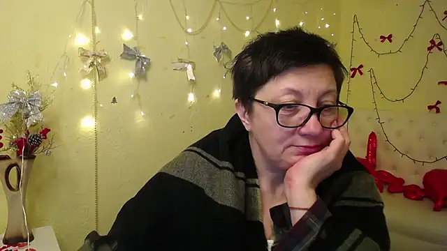 EmilyL0ve's cam snapshot