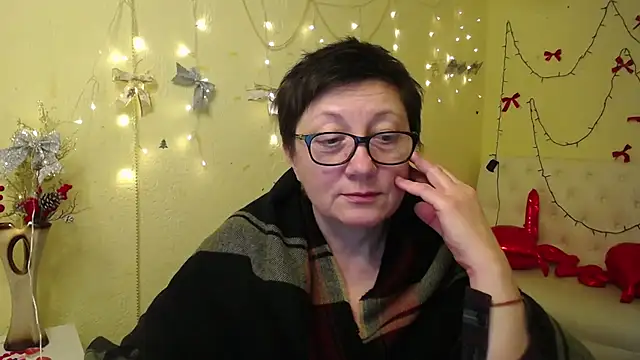 EmilyL0ve's cam snapshot