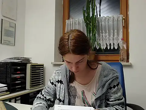 Mercedeswoman8's cam snapshot