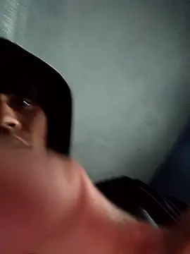 AlexAlejandro13's cam snapshot