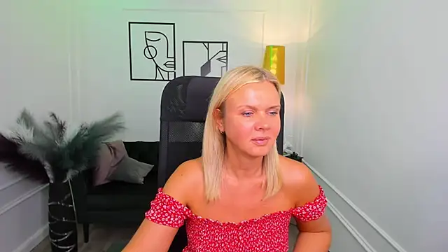 AgathaKlouin's cam snapshot