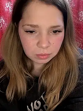 Zuli_Kiska live sex cam