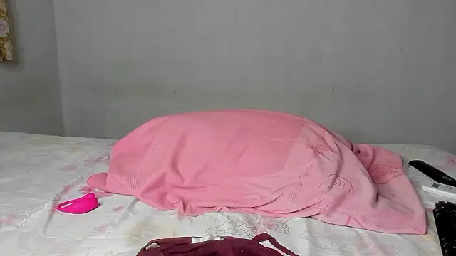 Jade_Dorthini's cam snapshot