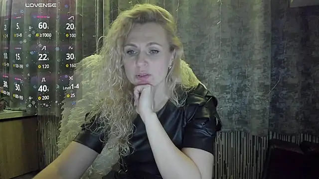 LanaLight_x's cam snapshot