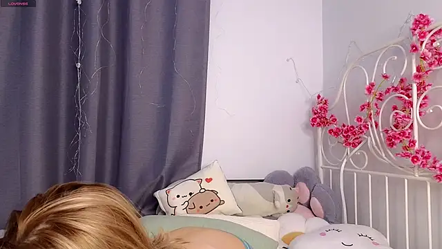 springloveee live sex cam