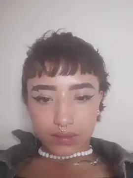 AlexxaAndRileyy's cam snapshot