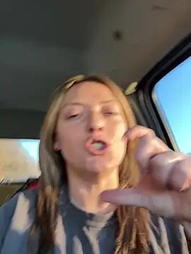 Titsandtats24's cam snapshot