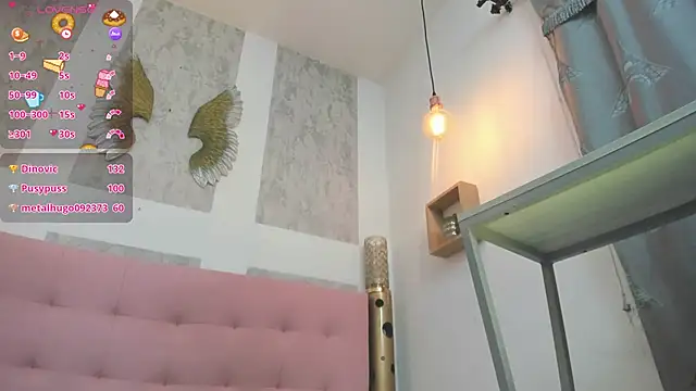 zhamira_21's cam snapshot