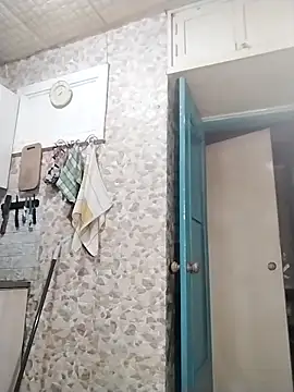 Holly-69 live sex cam