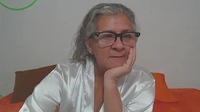 candy_mature_'s cam snapshot