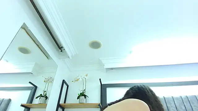 Skyler_Fox_'s cam snapshot