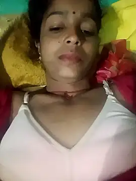 Alisha_beby143's cam snapshot