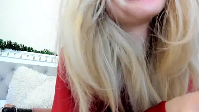 Politeeliza's cam snapshot