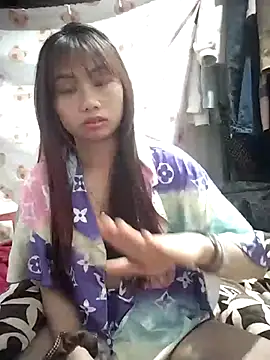 Dung-Thao19's cam snapshot