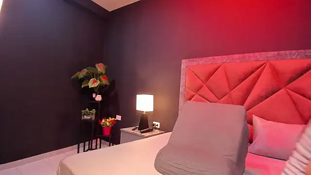 mia_milff's cam snapshot