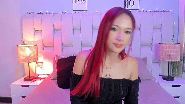 SkinnyFoxy's cam snapshot