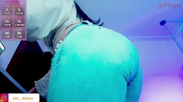 Dahian_Dmour's cam snapshot