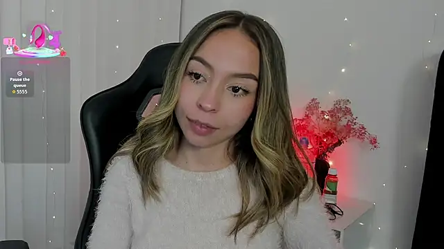 LuluuBerry's cam snapshot