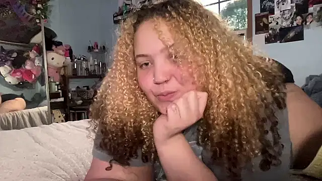 mixxedgoodness's cam snapshot