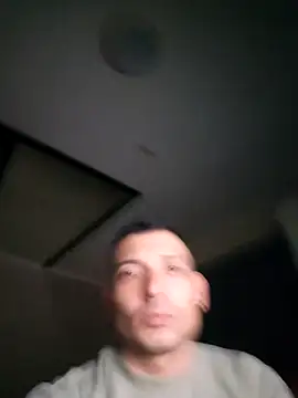 Zoltanioan26 live sex cam